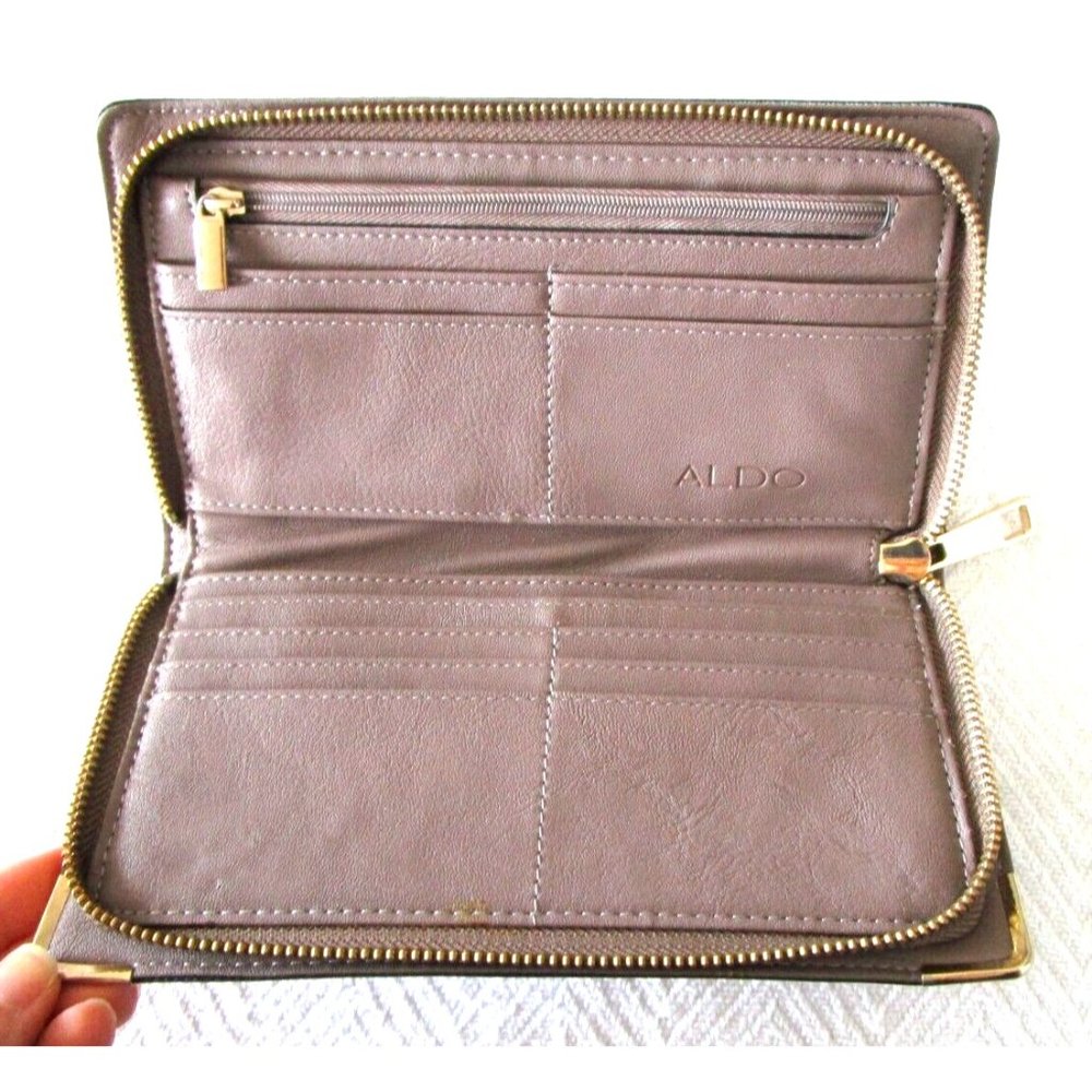 ALDO Women's Wallet Grey/Beige PU Leather with Gold Hardware - Zip Around Wallet - Picture 6 of 14